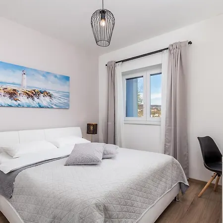 New Cosy Ivan Apartment *